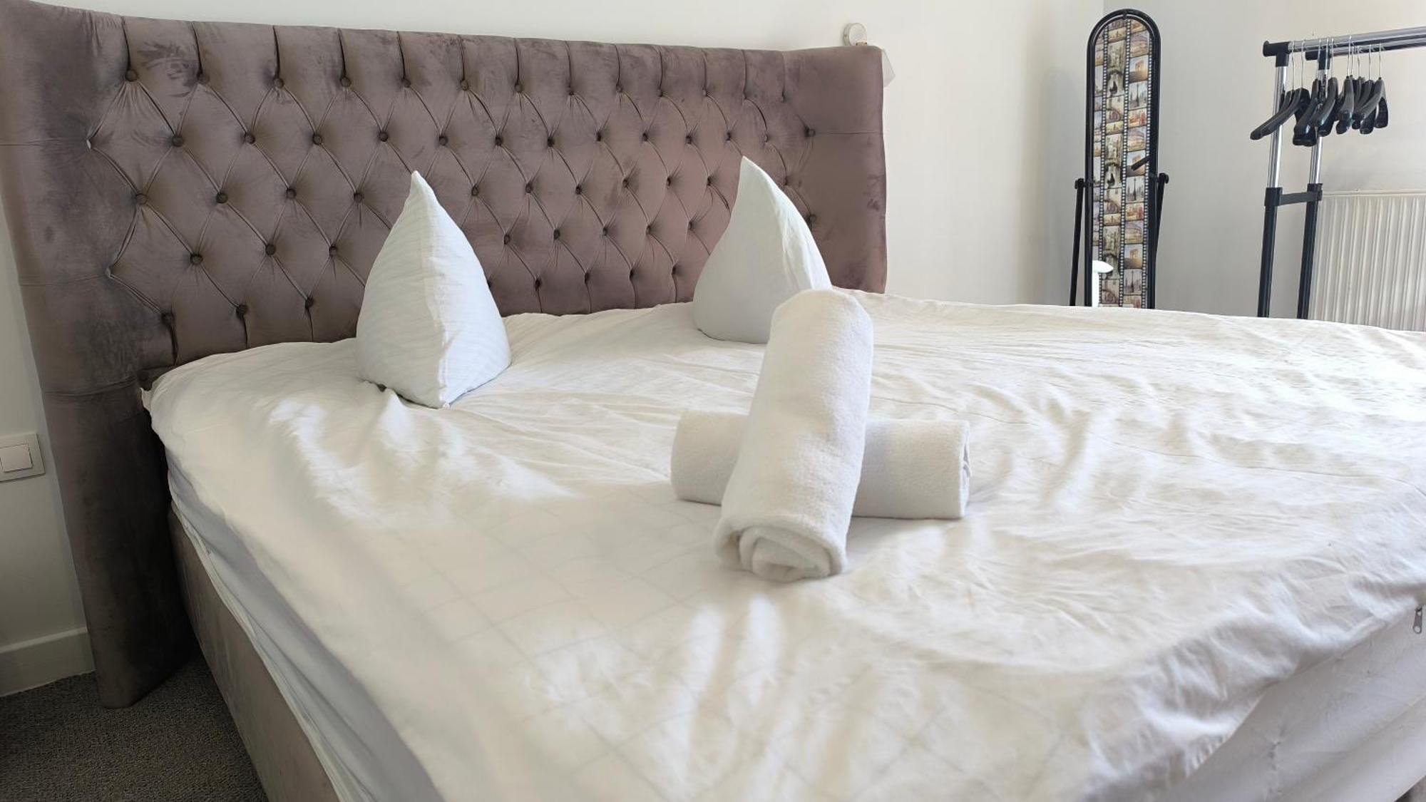 Комната С Двухместной Кроватью В Квартире С Общим Душем И Кухней, Double Room In A Guest Apartment, Camera La Cheie In Apartament Cu Dus Si Bucatarie Comuna Chisinau Exterior foto